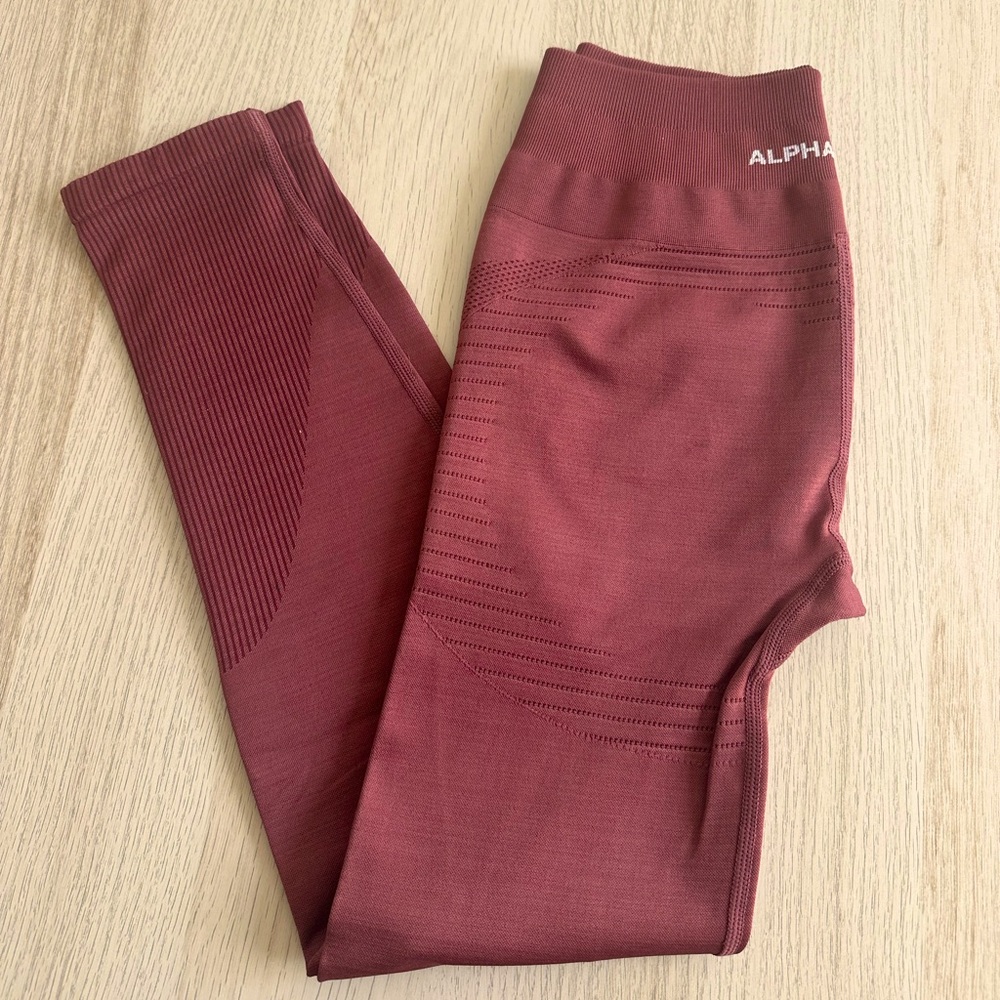 Alphalete leggings!